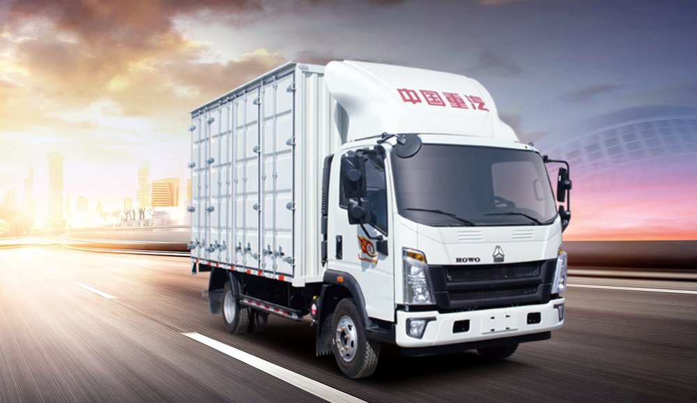 白色冷藏车.jpg