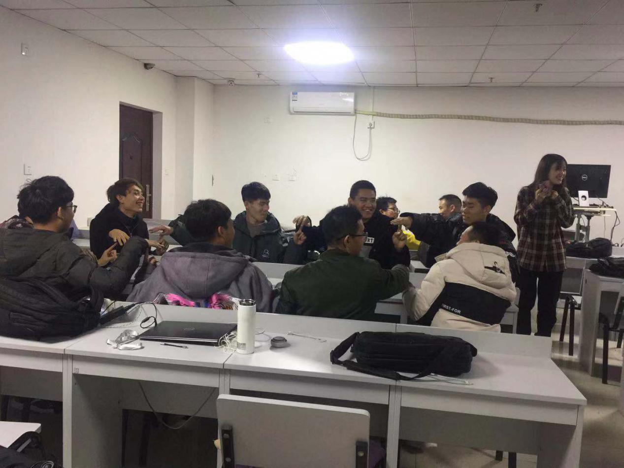 北京老男孩周末Python开发培训|Python就业机率大吗?